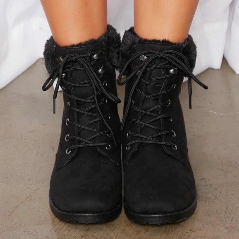 Black Boots with fur and lace